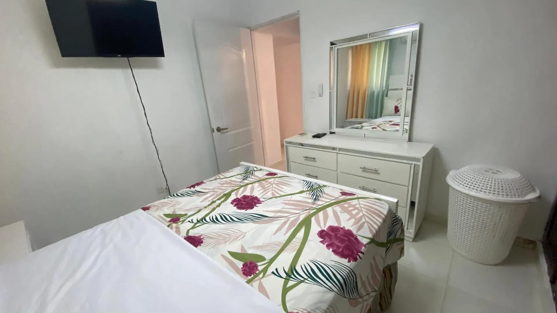 Santiago Monumental Area Cozy 3 Bedrooms Apartment For 7 Peoples - Transportation 24 Hours-9 Santiago De Los Caballeros