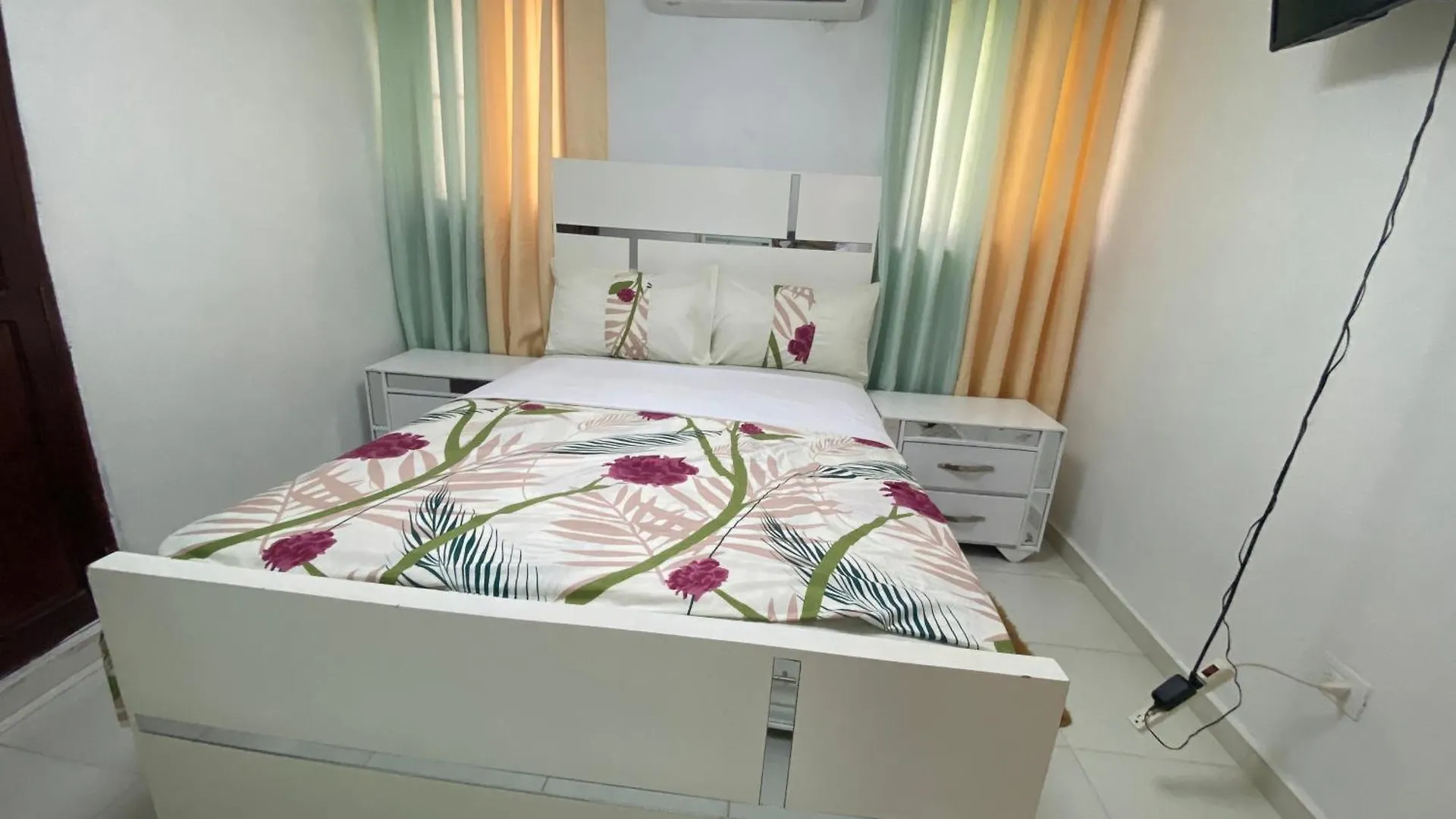 Santiago Monumental Area Cozy 3 Bedrooms Apartment For 7 Peoples - Transportation 24 Hours-9 Santiago De Los Caballeros
