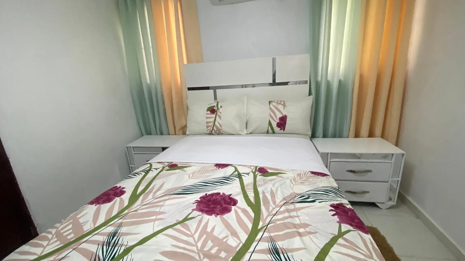 Santiago Monumental Area Cozy 3 Bedrooms Apartment For 7 Peoples - Transportation 24 Hours-9 Santiago De Los Caballeros